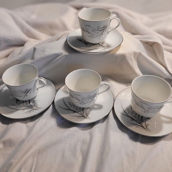 Castlecourt Fine China Wheat Spray Japan Cup & Saucer Set Of 4 - Picture 1 of 11